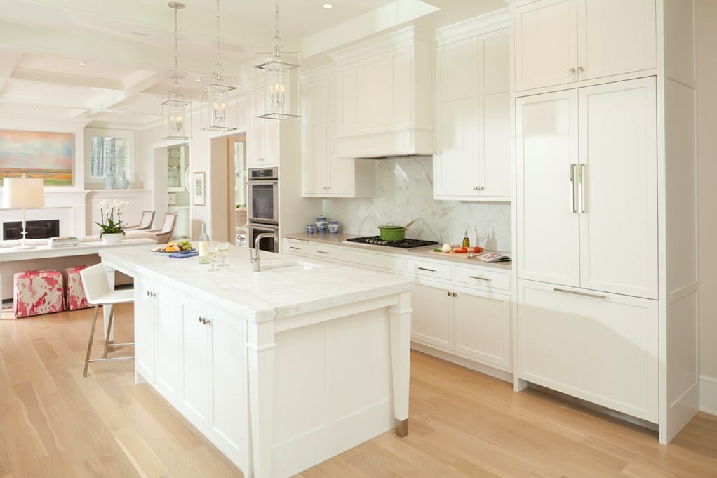 Cabinet And Quartz Countertop Pairings, Off White Kitchen Cabinets With Quartz Countertops